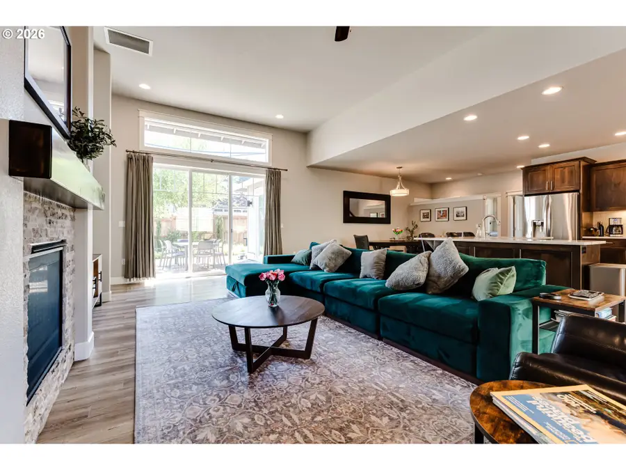 3595 Mountain Quail Ln, Eugene, OR 97405 - #3