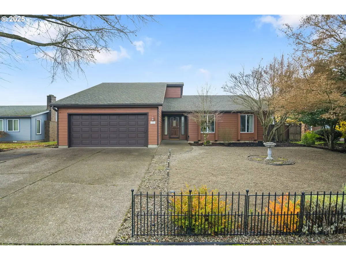 325 SW 12th Ave, Canby, OR 97013 - Image #1