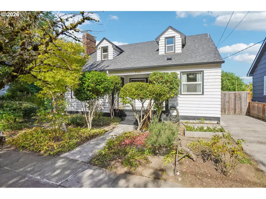 725 N Farragut St, Portland, OR 97217 - #3