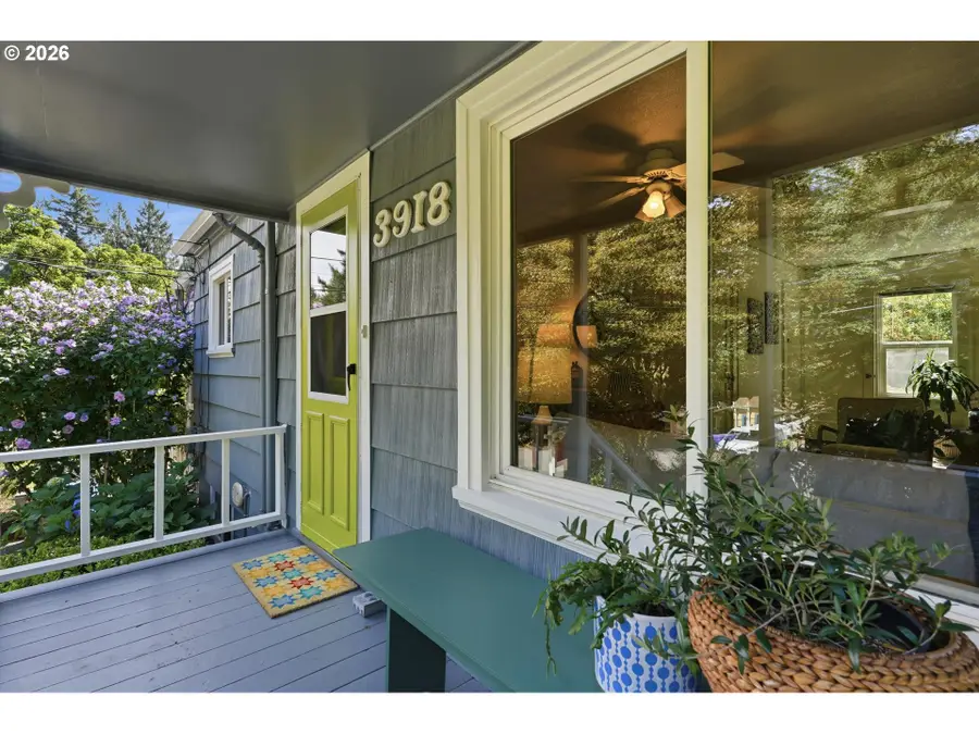 3918 SW Cullen Blvd, Portland, OR 97221 - #3