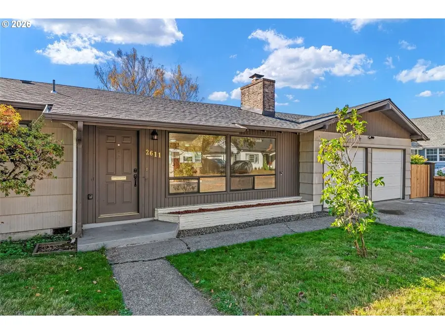 2611 Fir St, Longview, WA 98632 - #2