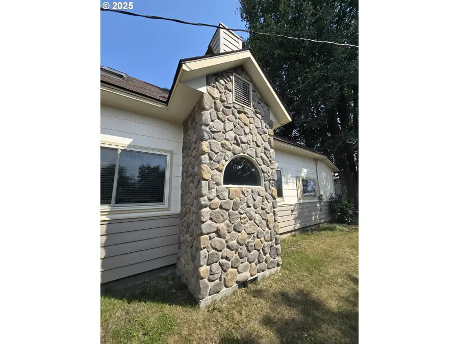 407 Residence St, Enterprise, OR 97828 - Image #3