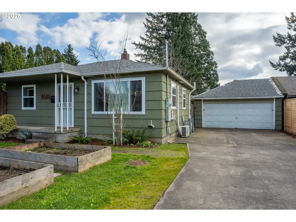 9020 SE Duke St, Portland, OR 97266 - #1