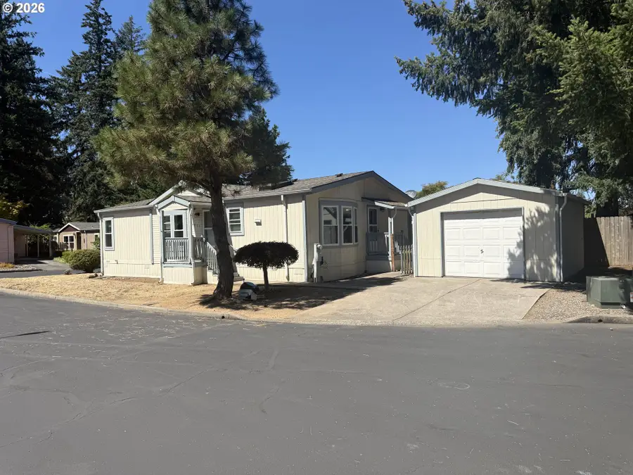 13451 SE Raymond St, Portland, OR 97236 - #2