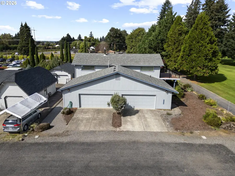 327 36th St, Washougal, WA 98671 - #3
