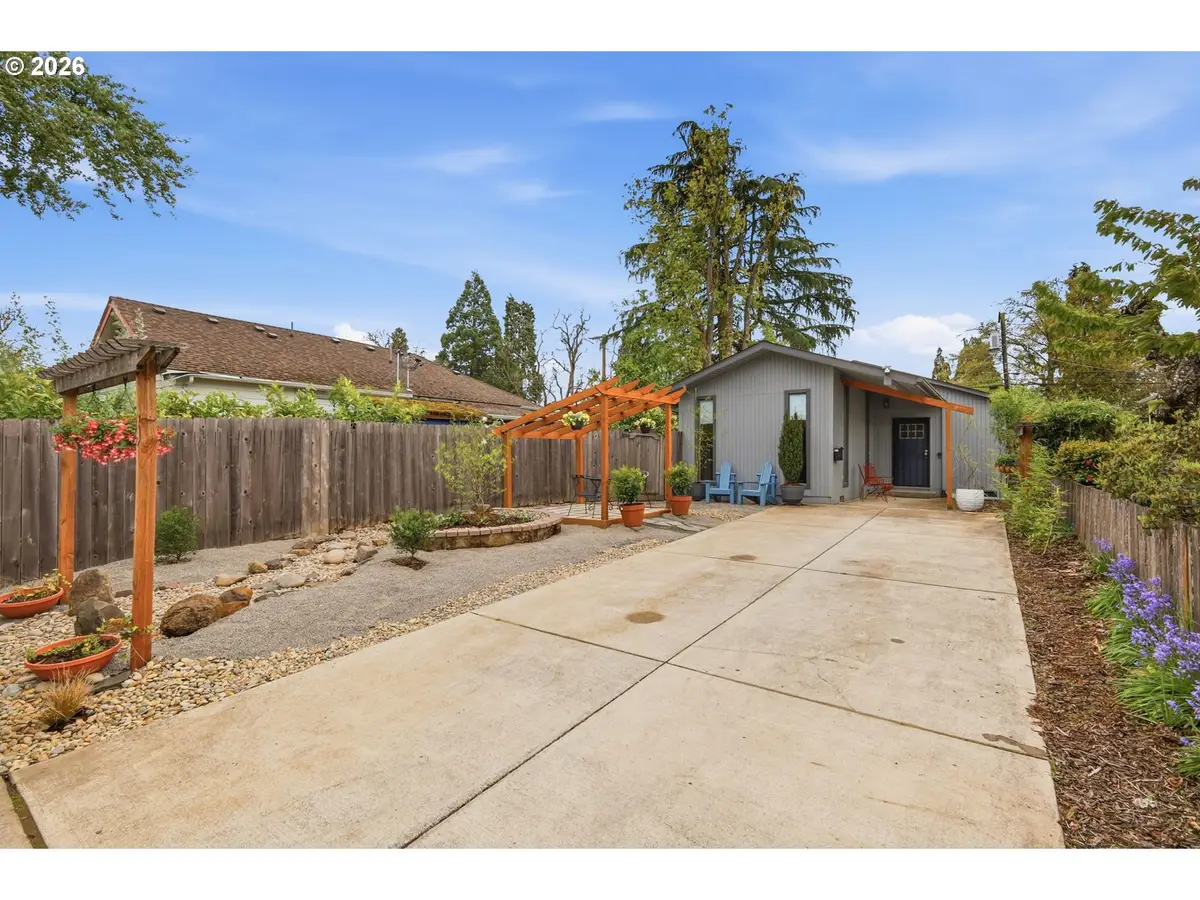 655 G St, Springfield, OR 97477 - #1
