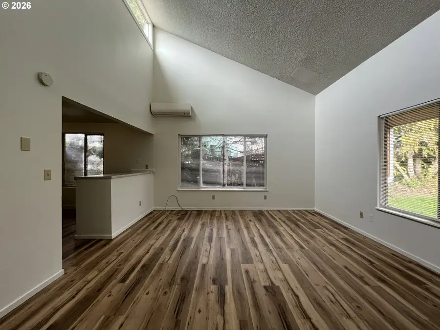 1426 Village Park Pl, West Linn, OR 97068 - #3