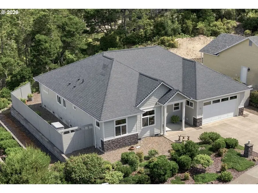 38 Fawn View Ln, Florence, OR 97439 - #2