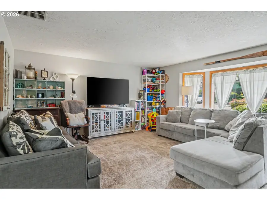 5236 Lone Fir Ave Se, Salem, OR 97306 - #3
