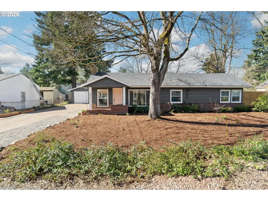 3911 SE 104th Ave, Portland, OR 97266 - #3