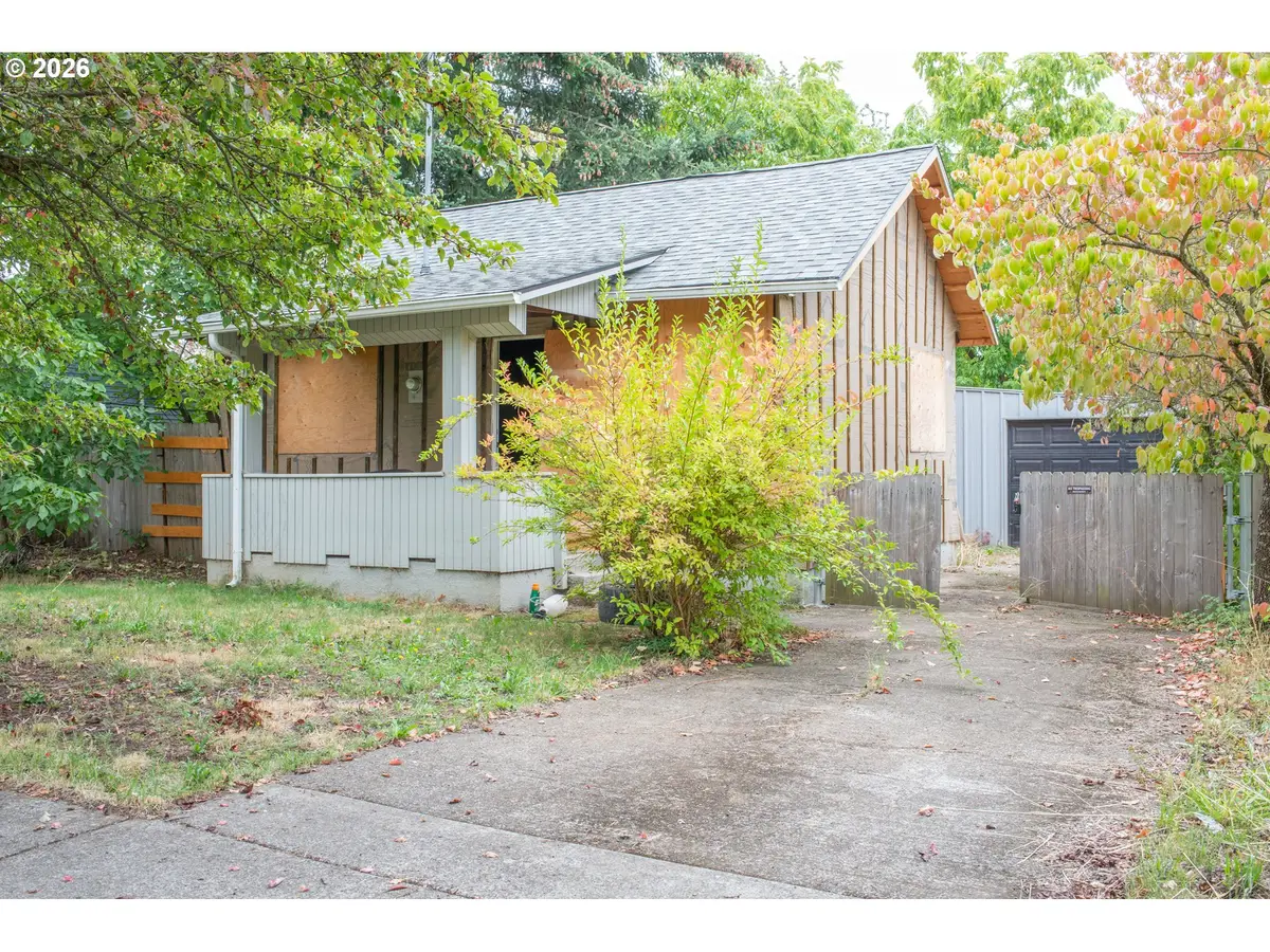10422 SE Ellis St, Portland, OR 97266 - #1