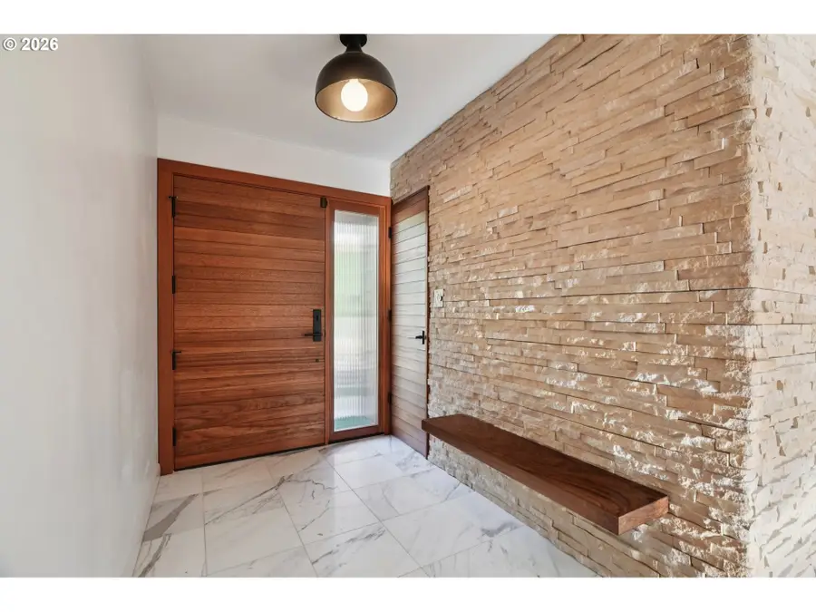 6487 SW Parkhill Way, Portland, OR 97239 - Image #3