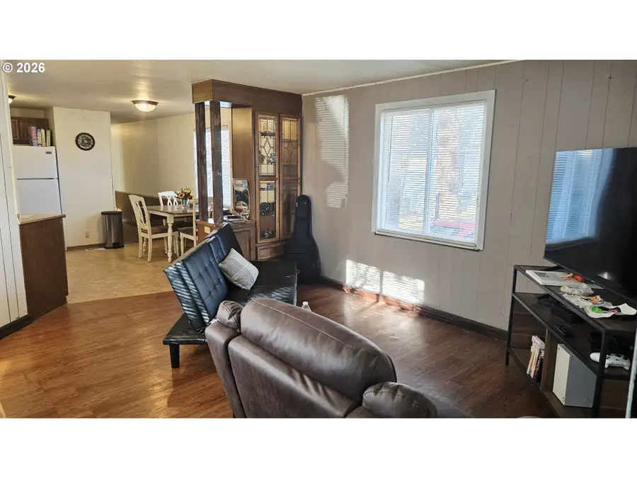 1809 26th St #105, La Grande, OR 97850 - #2