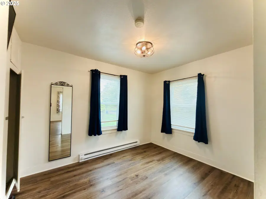 119 Williams Ave, Kelso, WA 98626 - Image #3