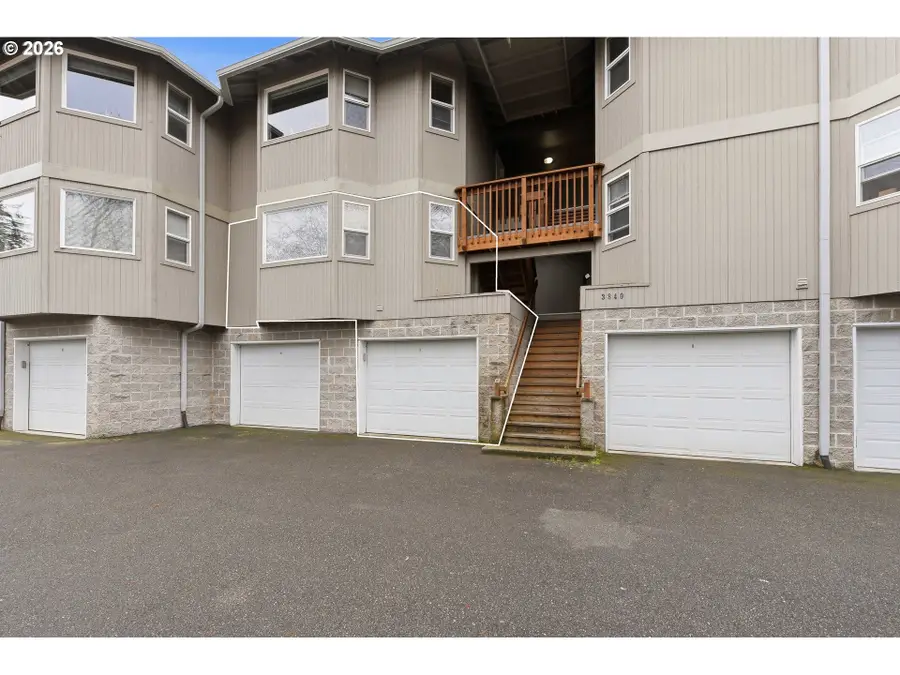 3840 Buccaneer Ln, North Bend, OR 97459 - #2