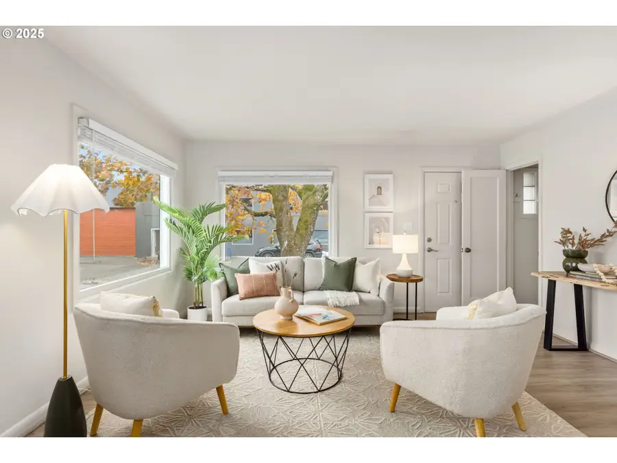 1323 NE 63rd Ave, Portland, OR 97213 - Image #2