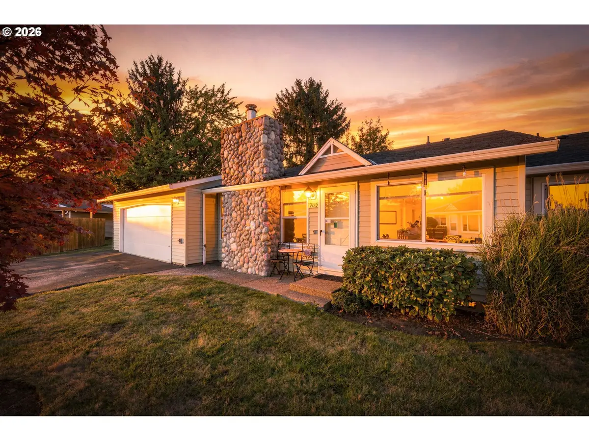909 NE Cochran Ave, Gresham, OR 97030 - #1