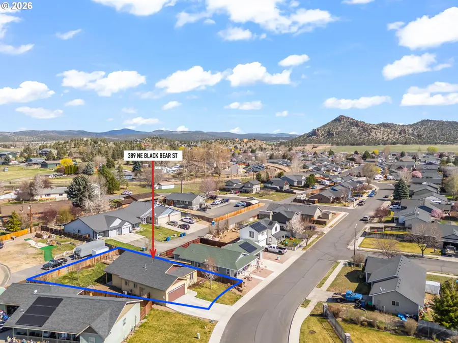 389 NE Black Bear St, Prineville, OR 97754 - #2