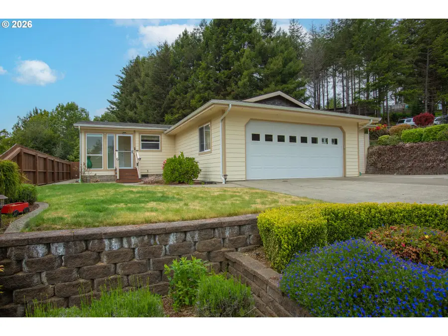 1710 Kristi Loop, Lakeside, OR 97449 - #3
