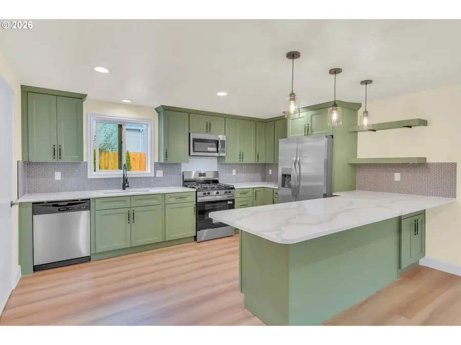 9575 SW 92nd Ave, Portland, OR 97223 - #3