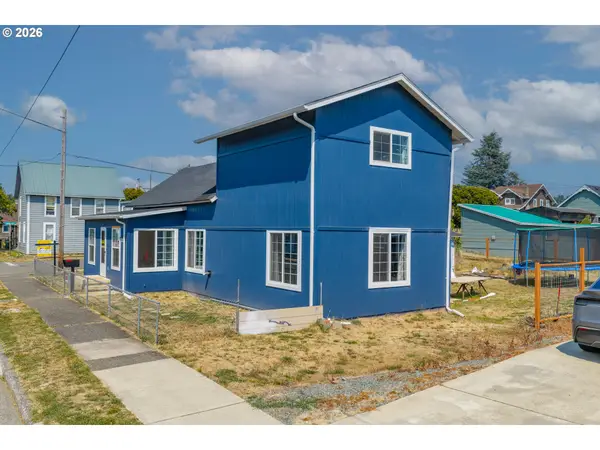 603 4th St, MyrtlePoint, OR 97458