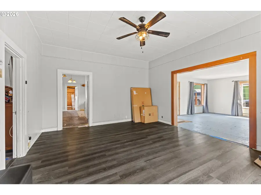 603 4th St, Myrtle Point, OR 97458 - #3