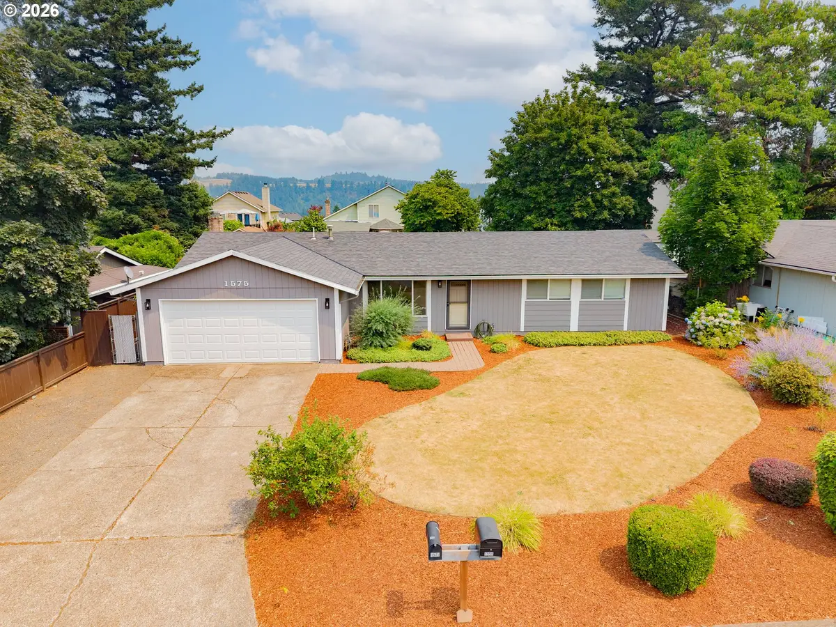 1575 SW Kings Byway, Troutdale, OR 97060 - #1