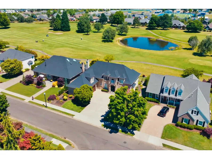 2340 Miller Farm Rd, Woodburn, OR 97071 - #3