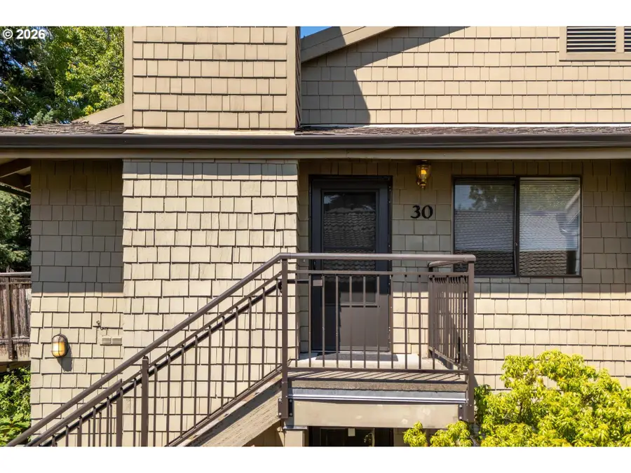 30 Crestfield Ct, Lake Oswego, OR 97035 - #2