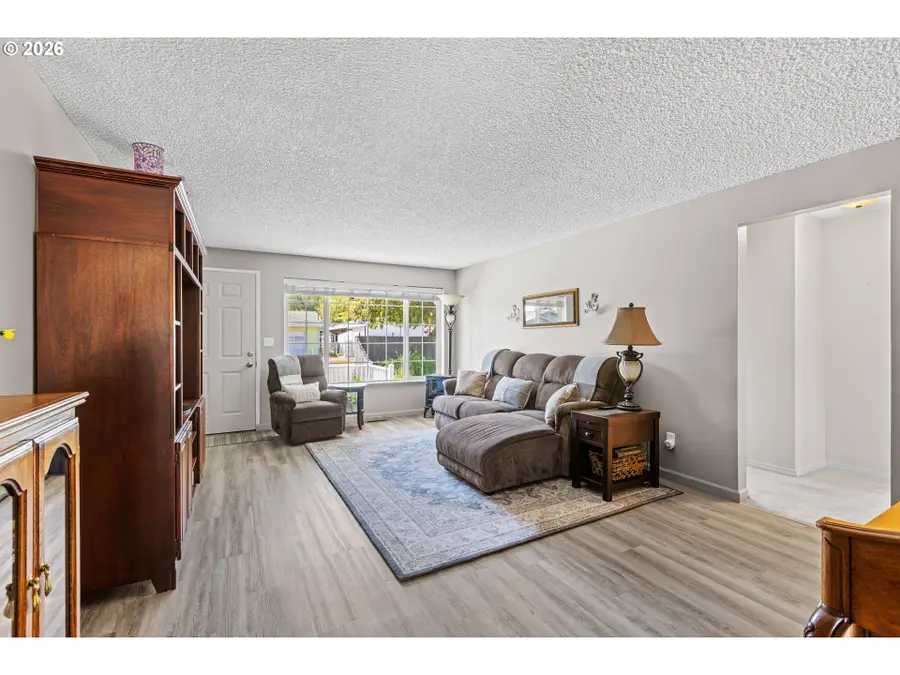 105 Polk Ave, La Grande, OR 97850 - #3