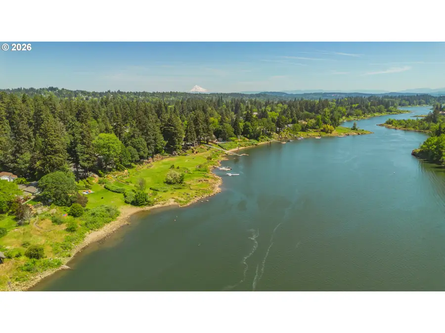 1250 SE River Forest Ln, Milwaukie, OR 97267 - #3