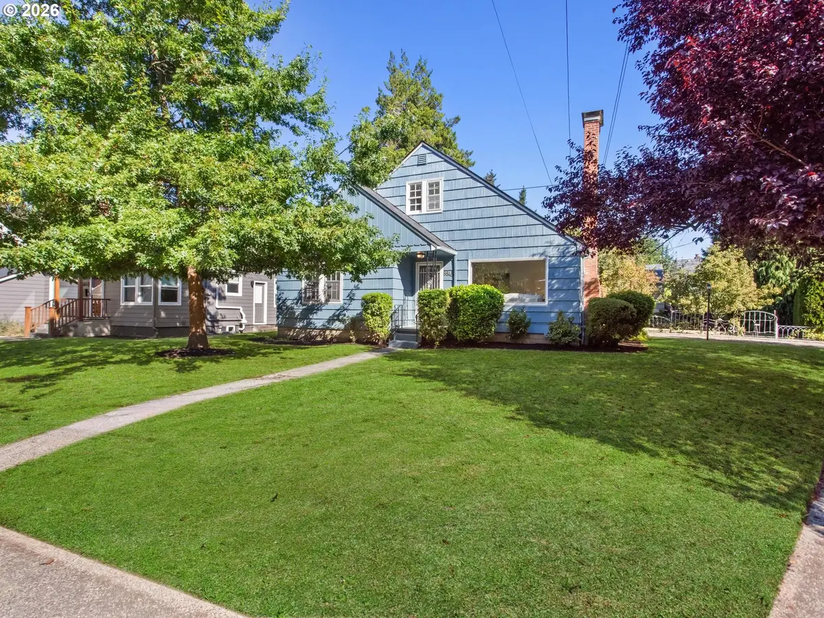 8845 NE Broadway, Portland, OR 97220 - #1