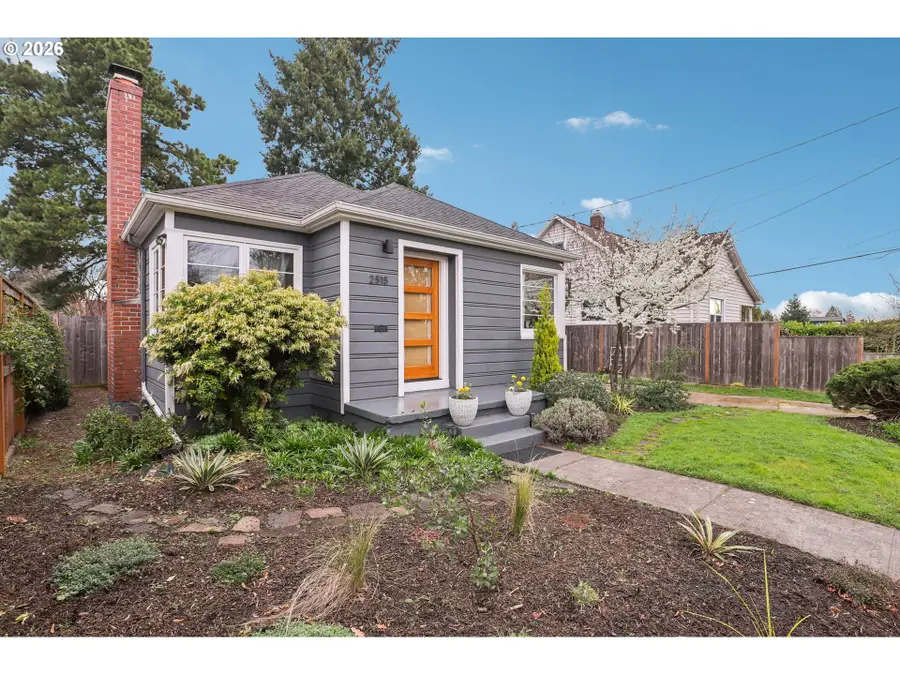 2515 N Baldwin St, Portland, OR 97217 - #2