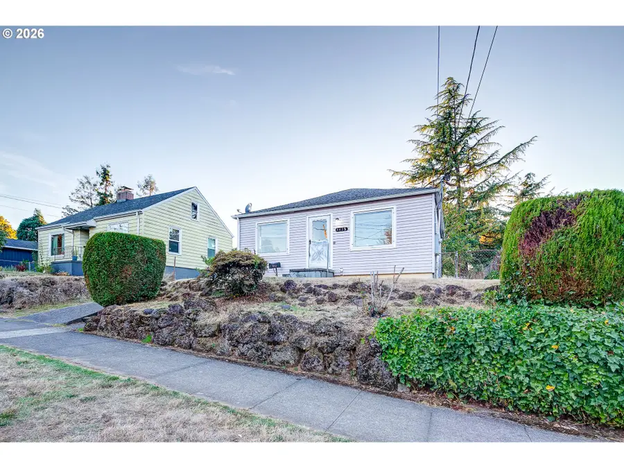4425 NE 42nd Ave, Portland, OR 97218 - #3
