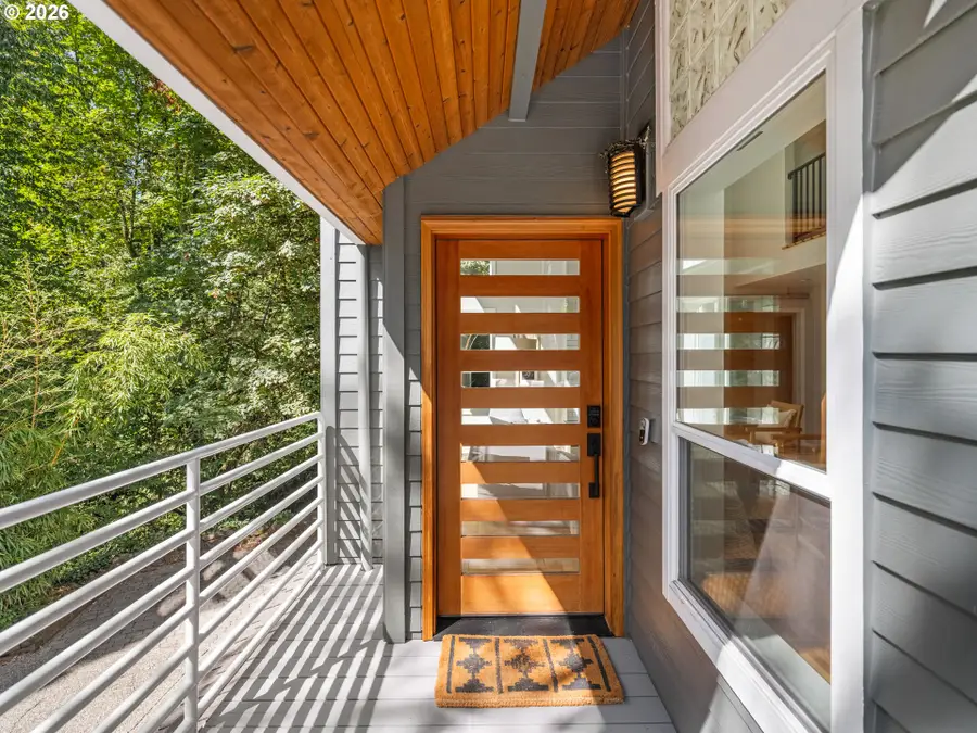 5825 SW Sheridan Ct, Portland, OR 97221 - #3