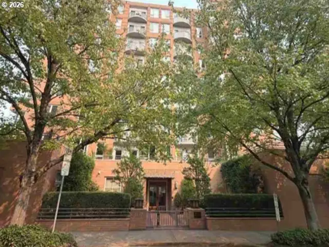 1132 SW 19th Ave #706, Portland, OR 97205 - #2