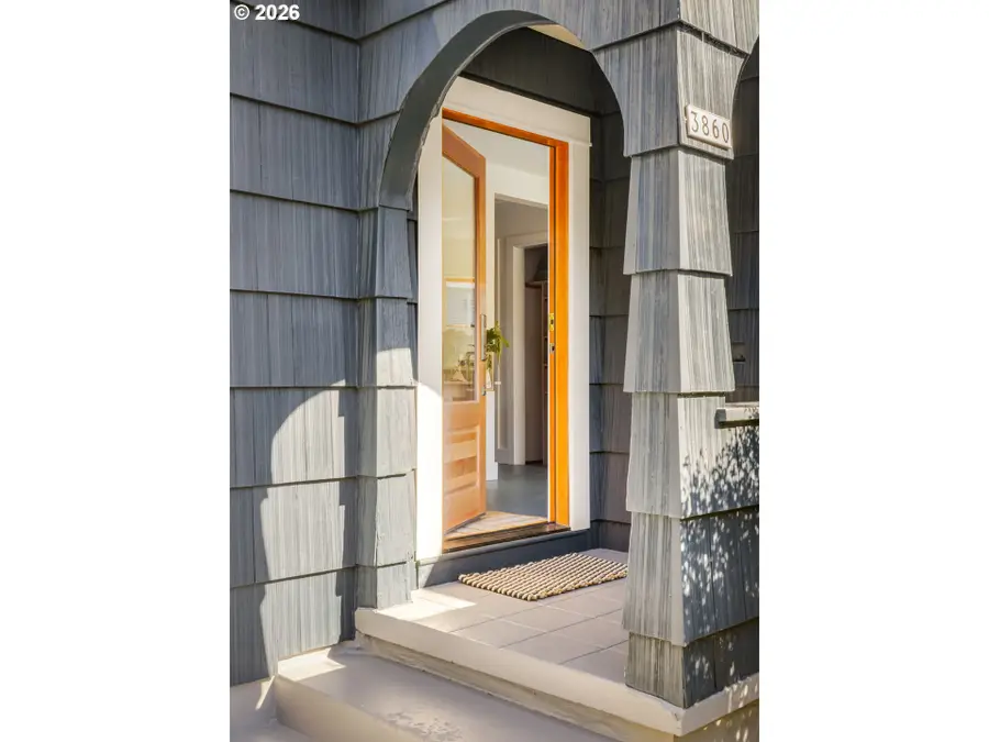3860 N Melrose Dr, Portland, OR 97227 - #2