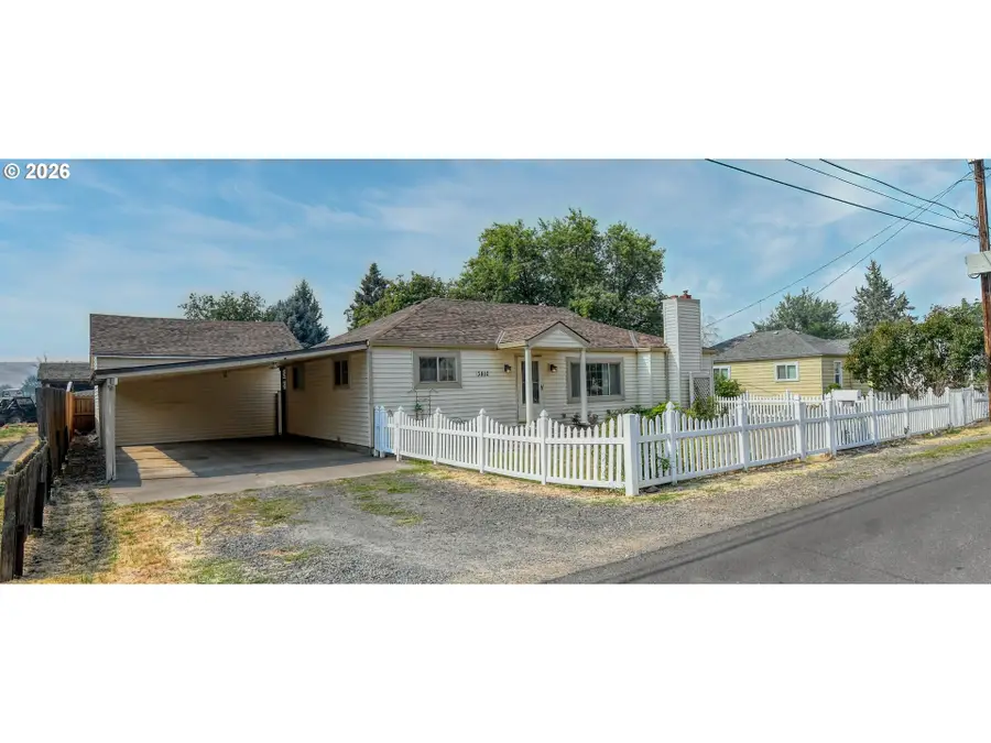 3810 NE Riverside Ave, Pendleton, OR 97801 - #2
