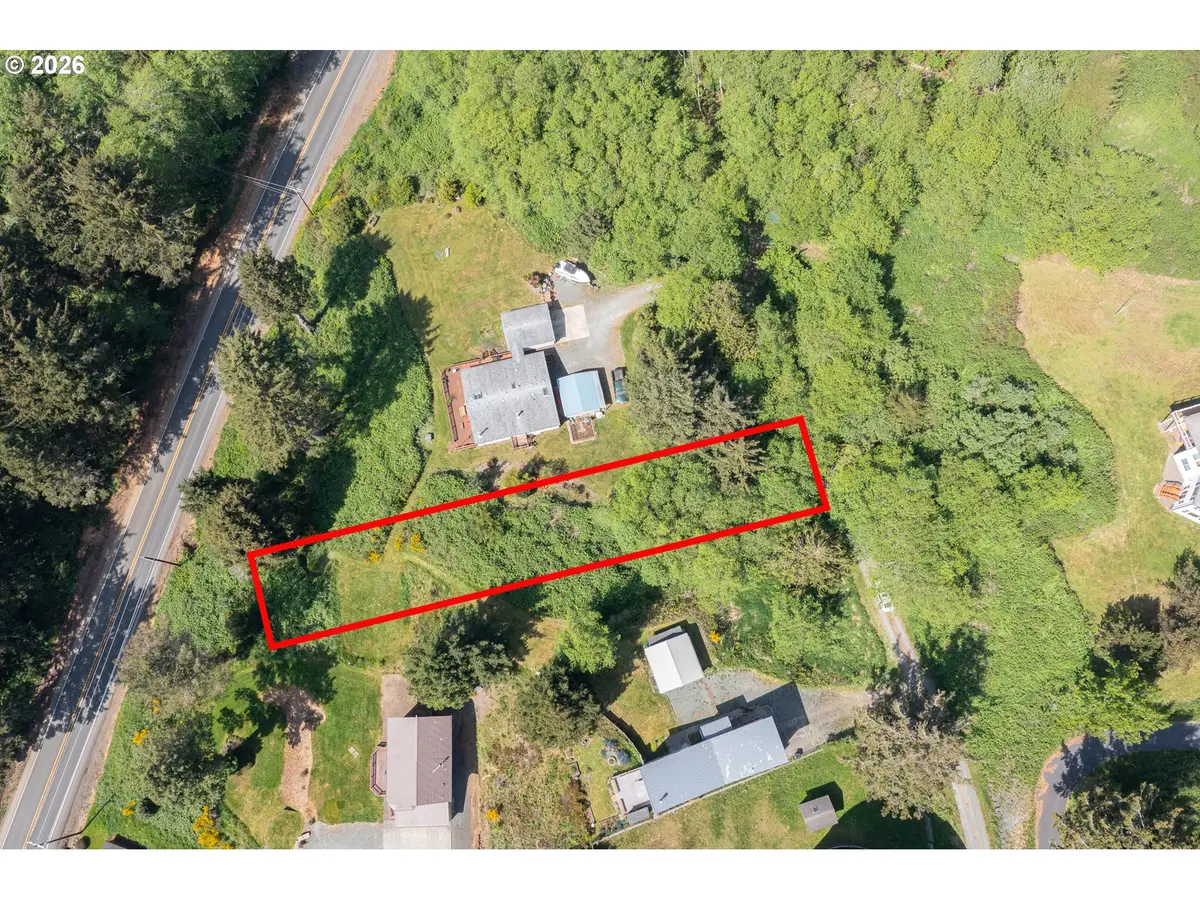9740 Scenic View Dr, Rockaway Beach, OR 97136 - #1