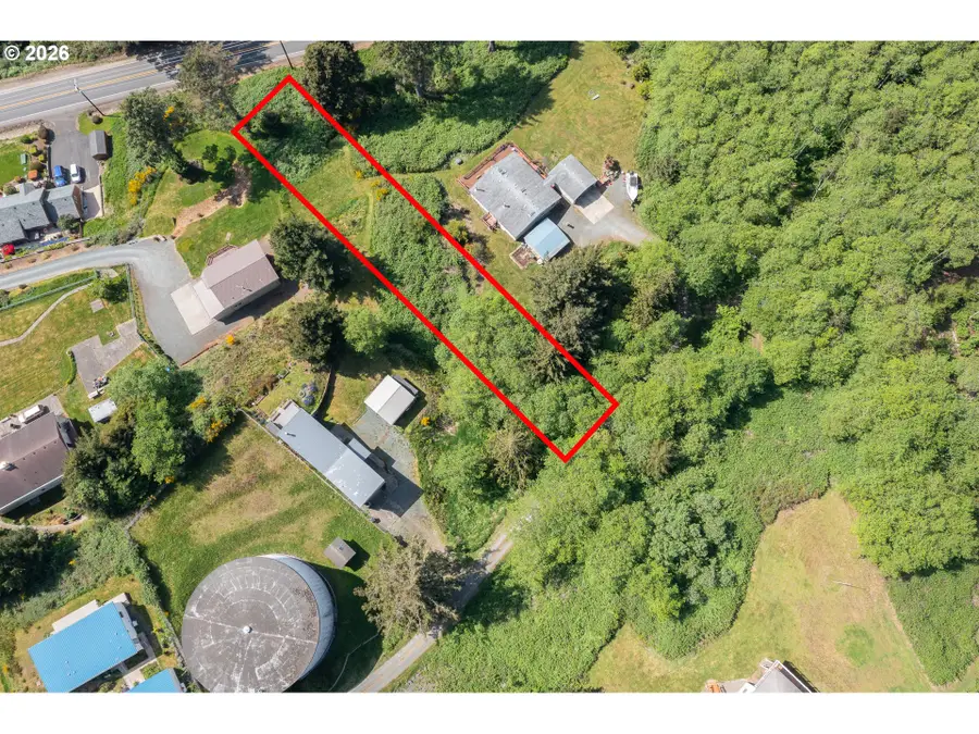 9740 Scenic View Dr, Rockaway Beach, OR 97136 - #2