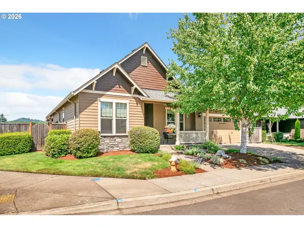 1198 S 41st Pl, Springfield, OR 97478