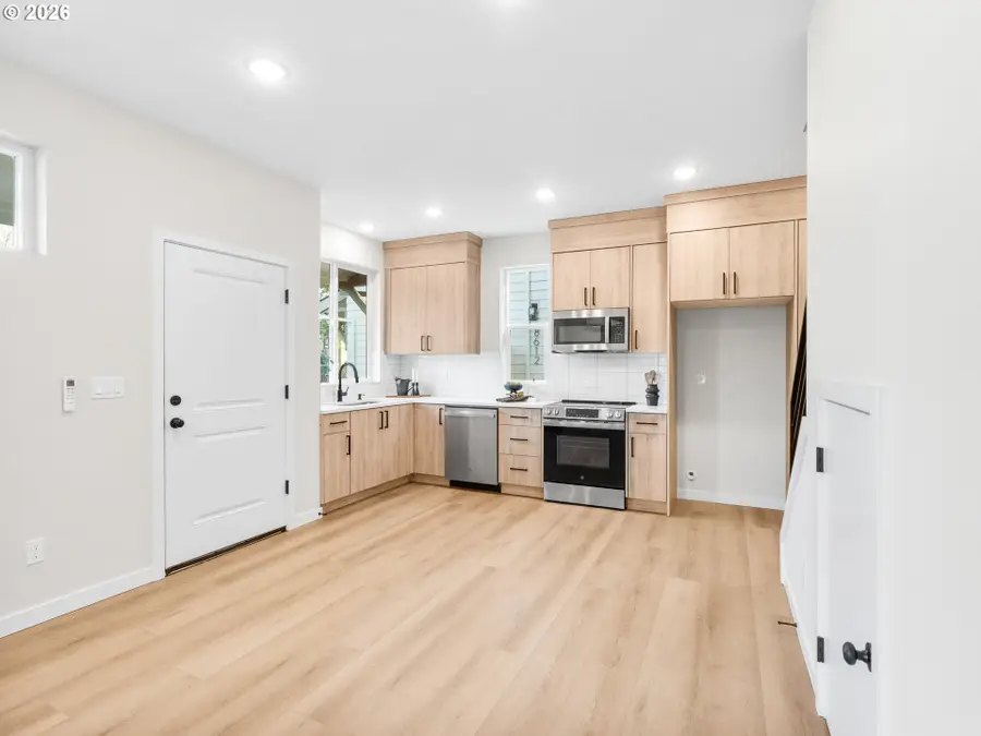 8630 SW 21st Ave #1, Portland, OR 97219 - Image #3
