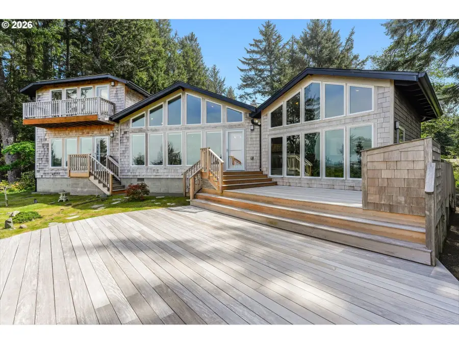 384 Sunset Blvd, Cannon Beach, OR 97110 - #3