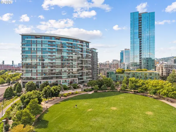 949 NW Overton St #402, Portland, OR 97209