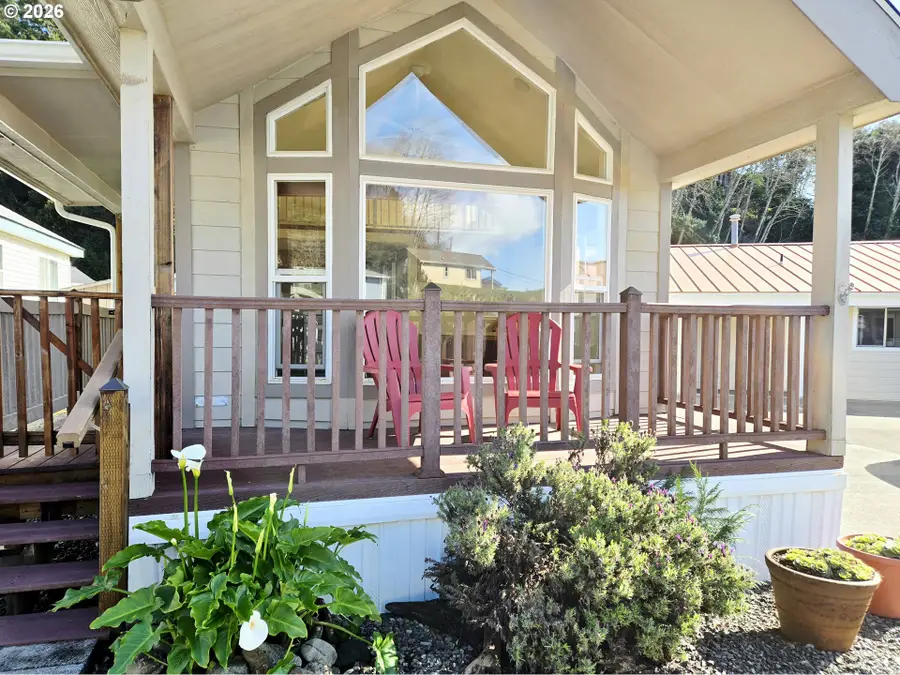 16219 Lower Harbor Rd #18, Brookings, OR 97415 - #3