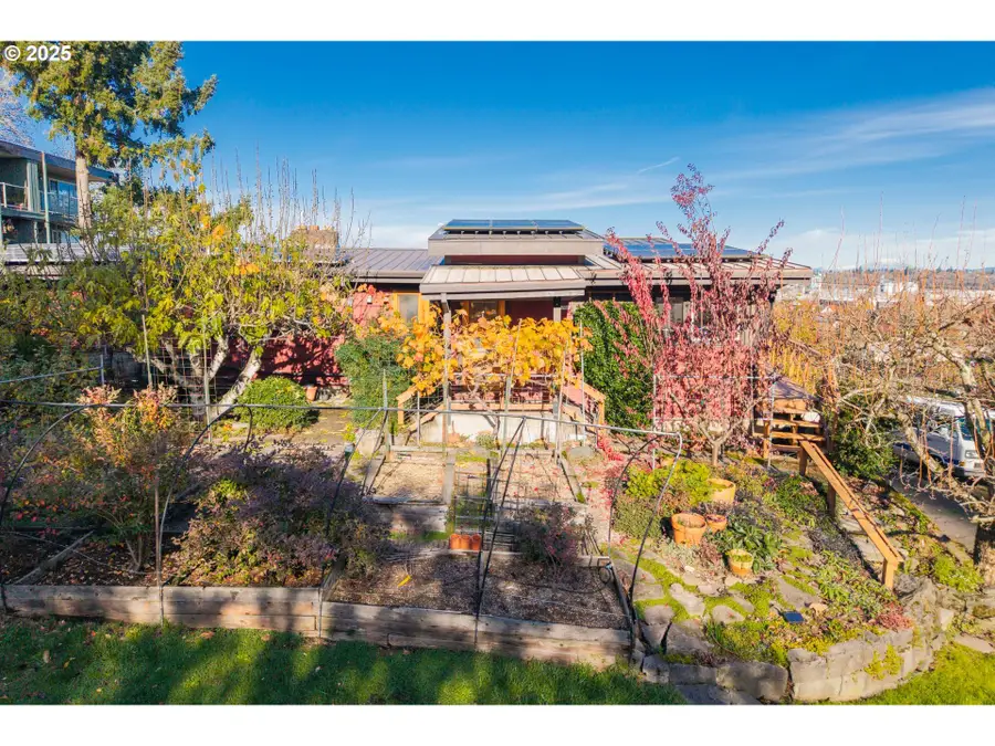 2705 NW Pettygrove St, Portland, OR 97210 - Image #2