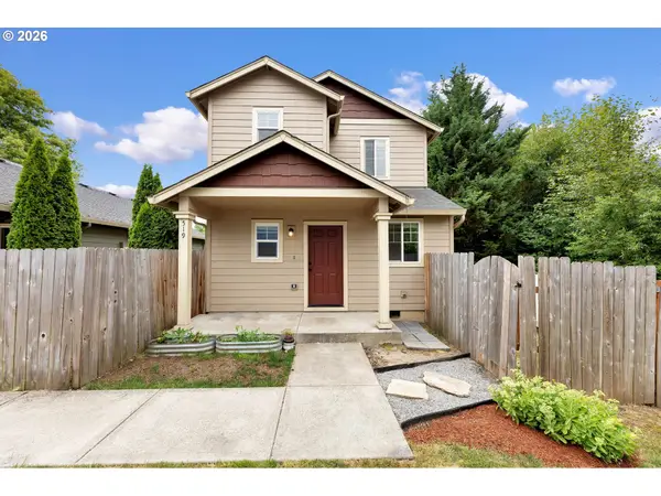 519 NE 2nd St, BattleGround, WA 98604