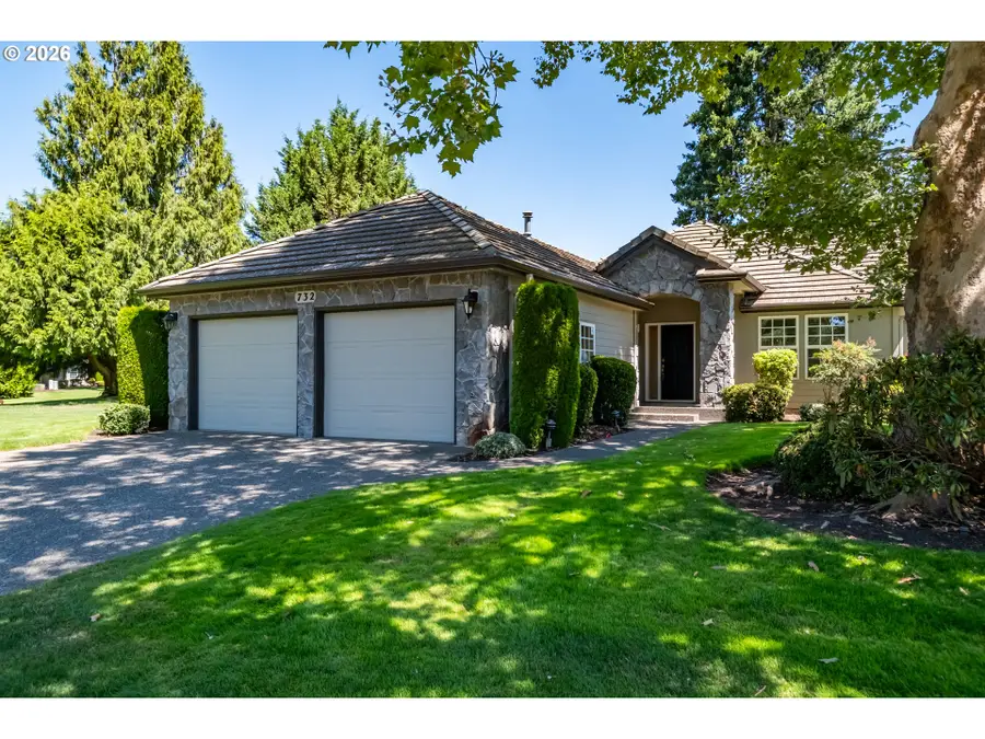732 Castle Pines Dr N, Keizer, OR 97303 - #2