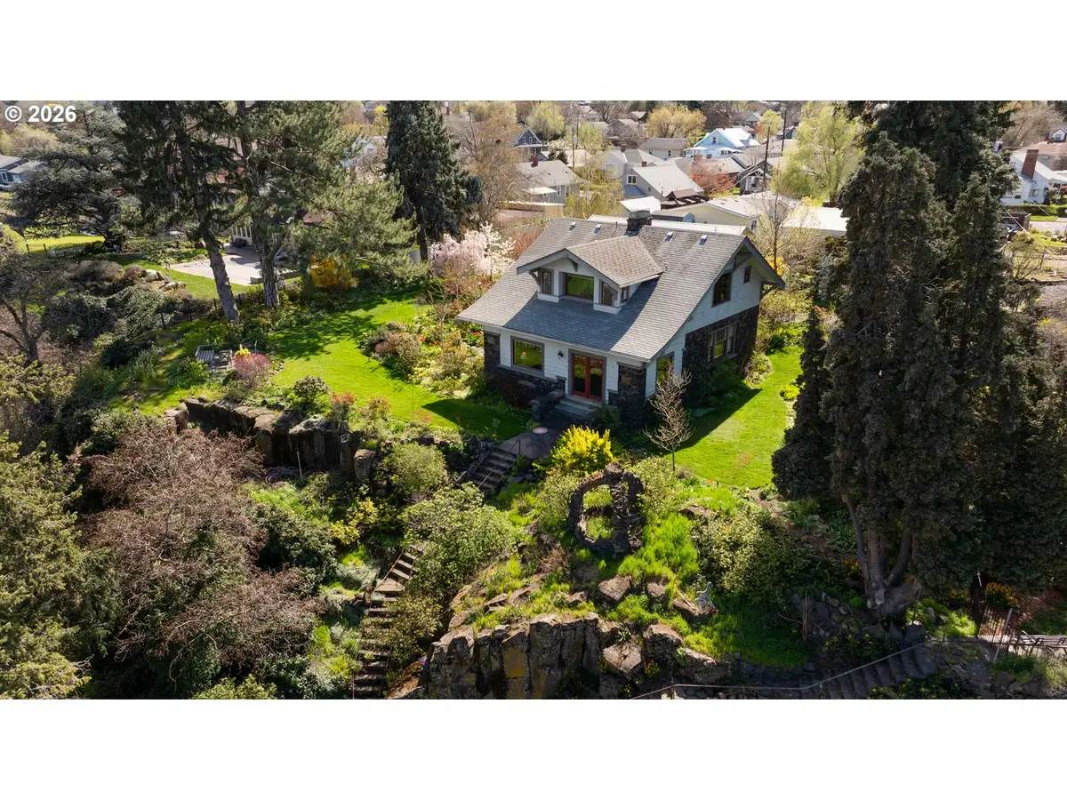 600 Garrison St, The Dalles, OR 97058 - #1