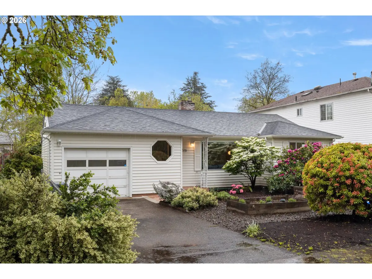 8516 SE Mill St, Portland, OR 97216 - #1